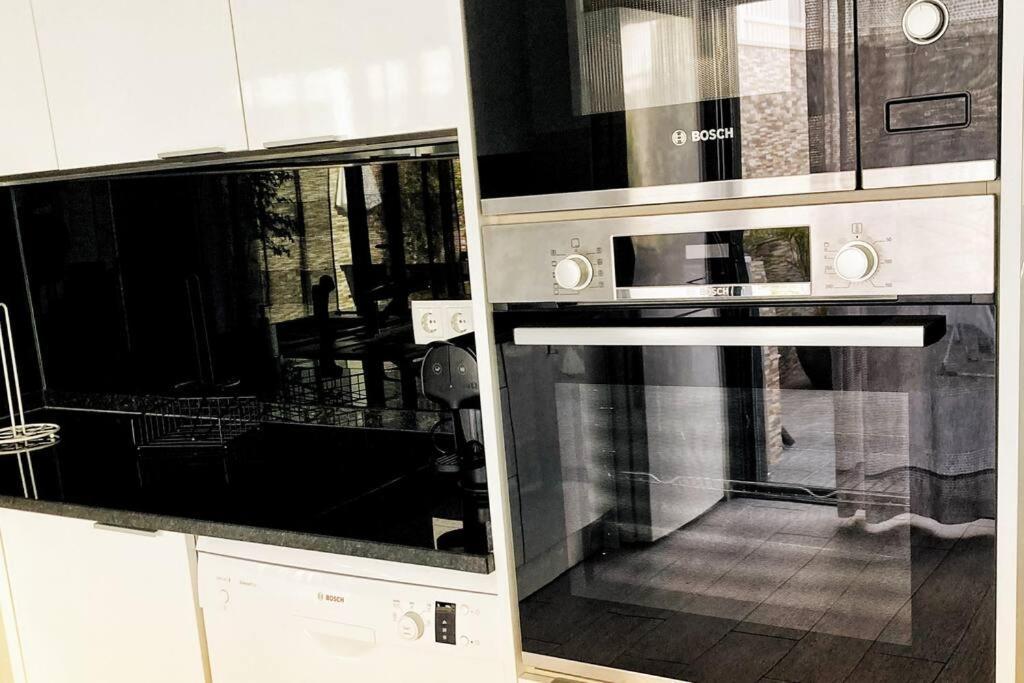 Vivenda Espacosa E Luminosa Villa Quelfes Dış mekan fotoğraf